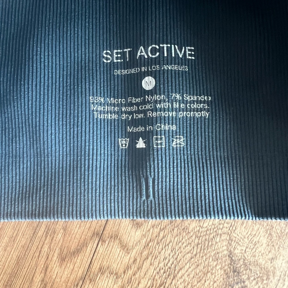 SET Active Ribbed Top in Navy - Picture 3 of 4